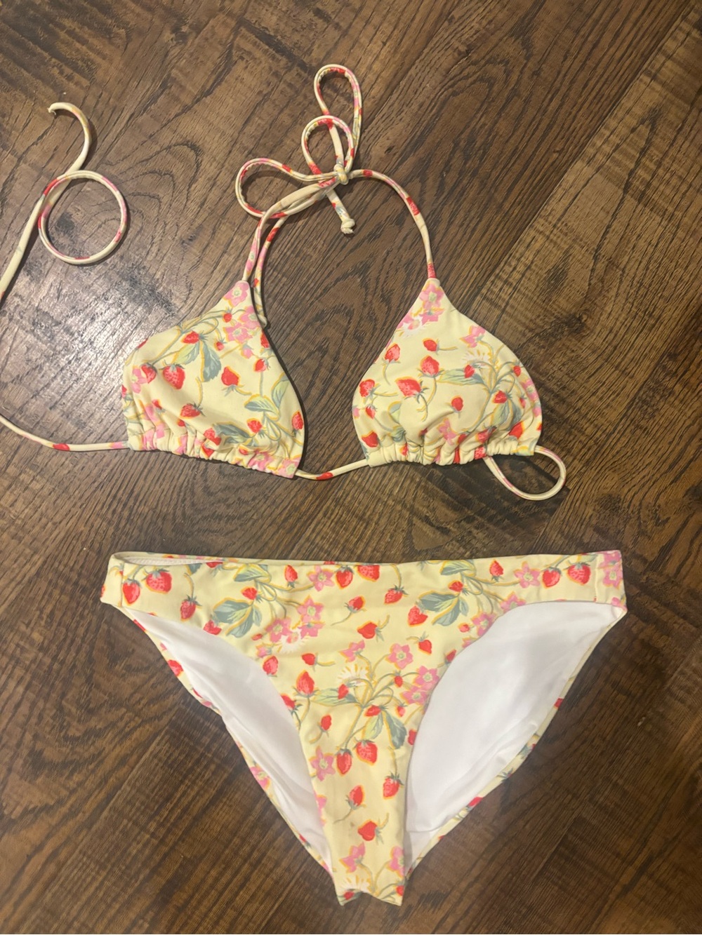 Victoria’s Secret Strawberry Essential Triangle Bikini Set